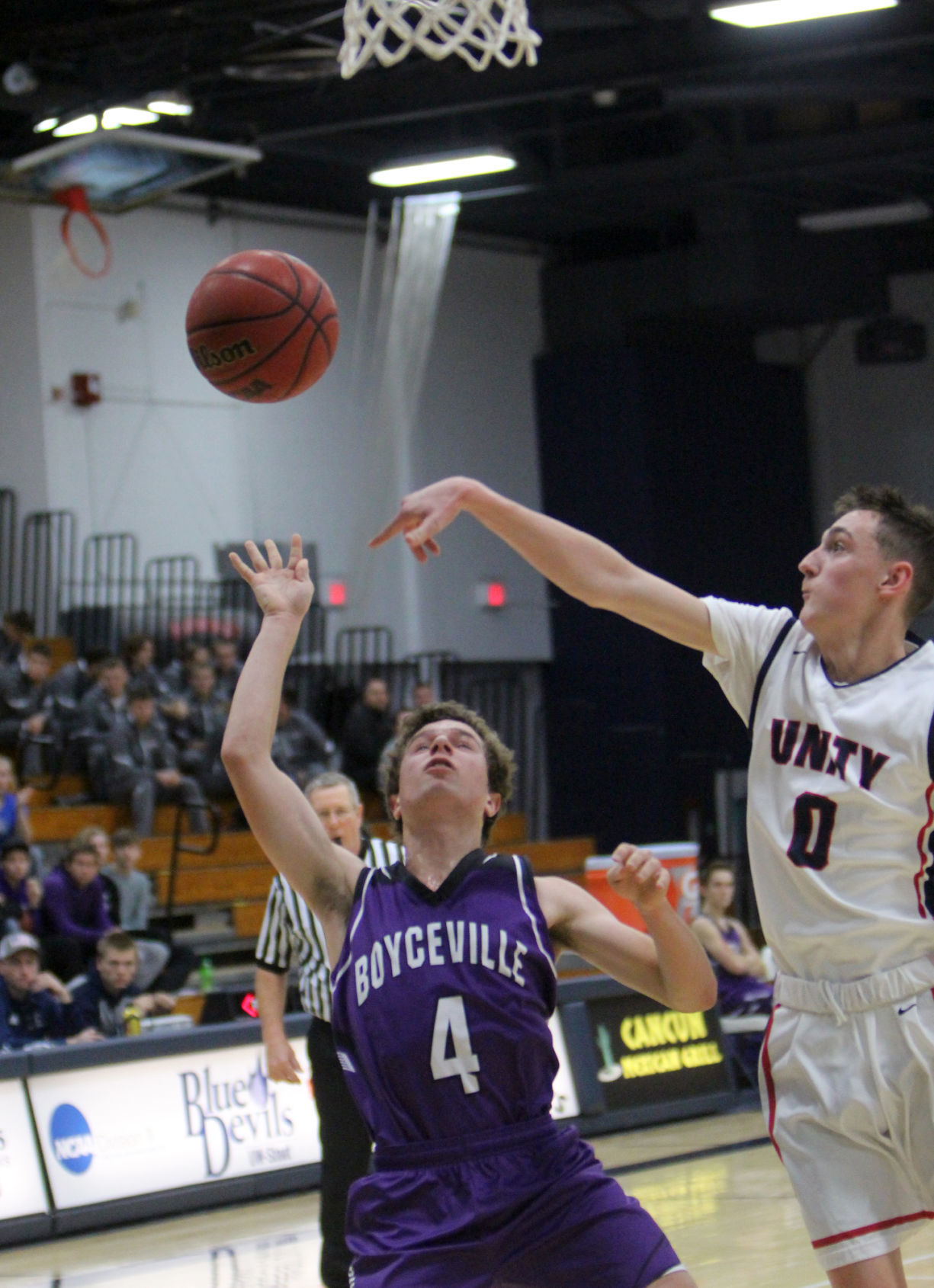 Boyceville boys basketball vs Unity at UW-Stout 12-1-18